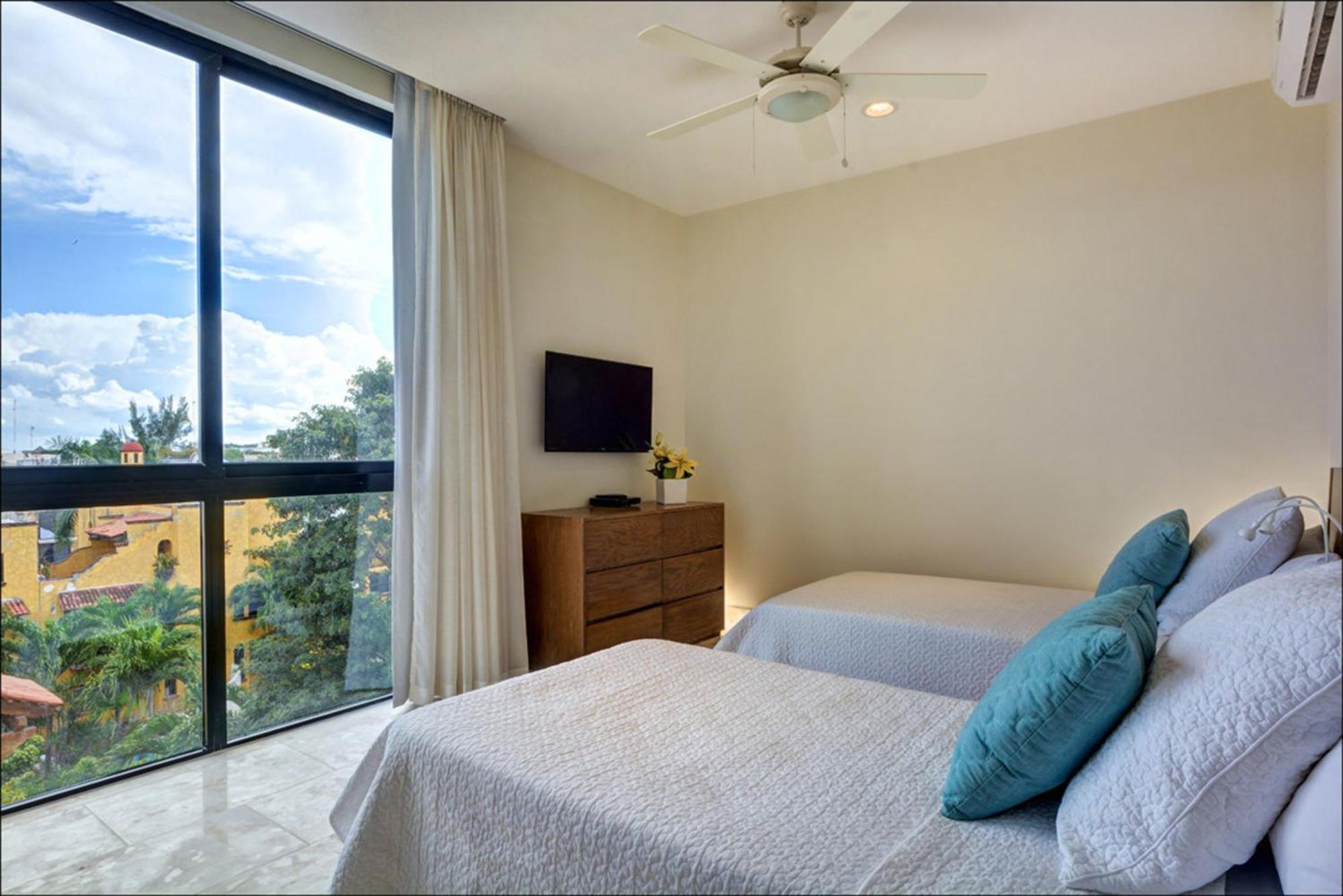 Anah Suites By Las Flores Vacation Rentals Плая дел Кармен Екстериор снимка