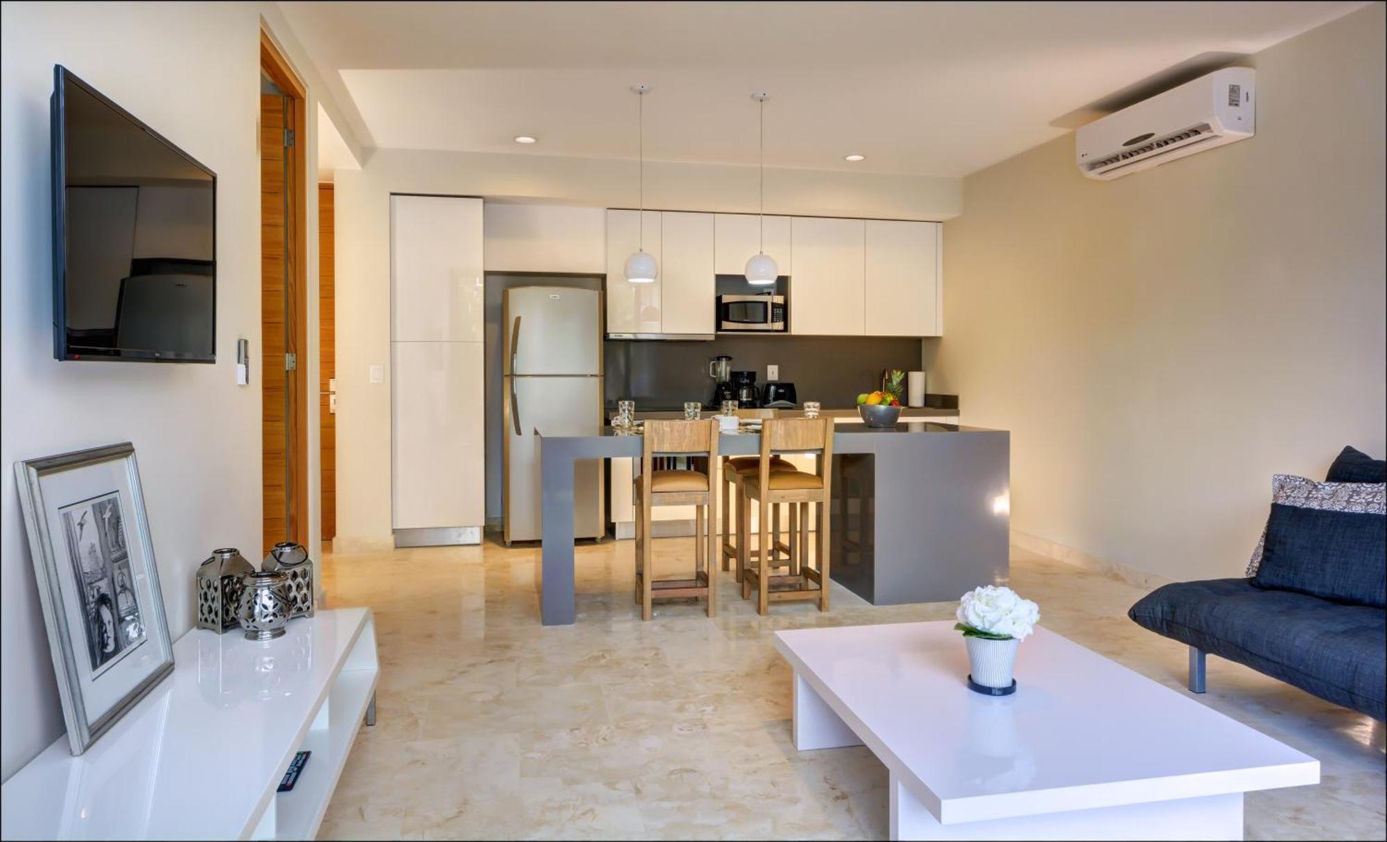 Anah Suites By Las Flores Vacation Rentals Плая дел Кармен Екстериор снимка