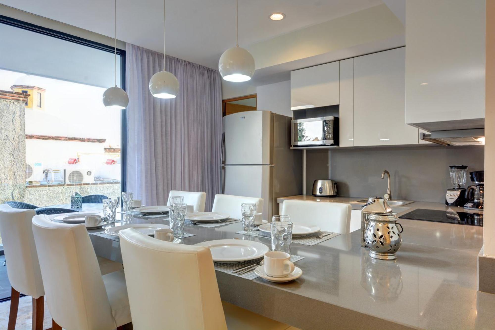 Anah Suites By Las Flores Vacation Rentals Плая дел Кармен Екстериор снимка