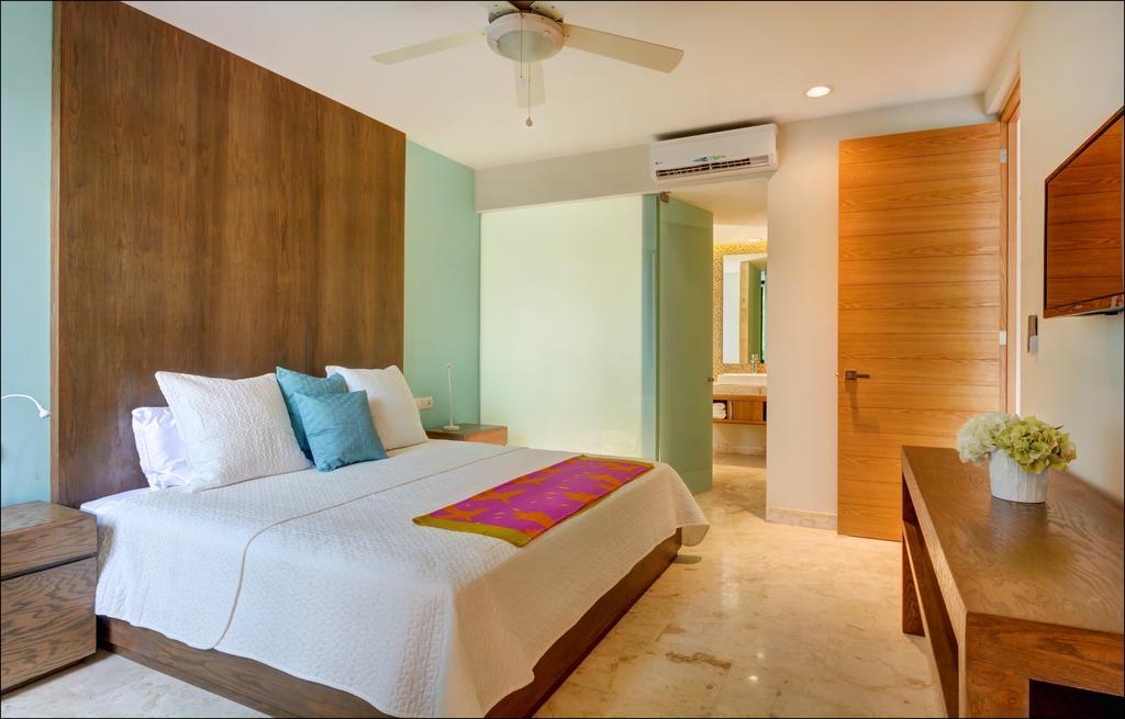 Anah Suites By Las Flores Vacation Rentals Плая дел Кармен Екстериор снимка